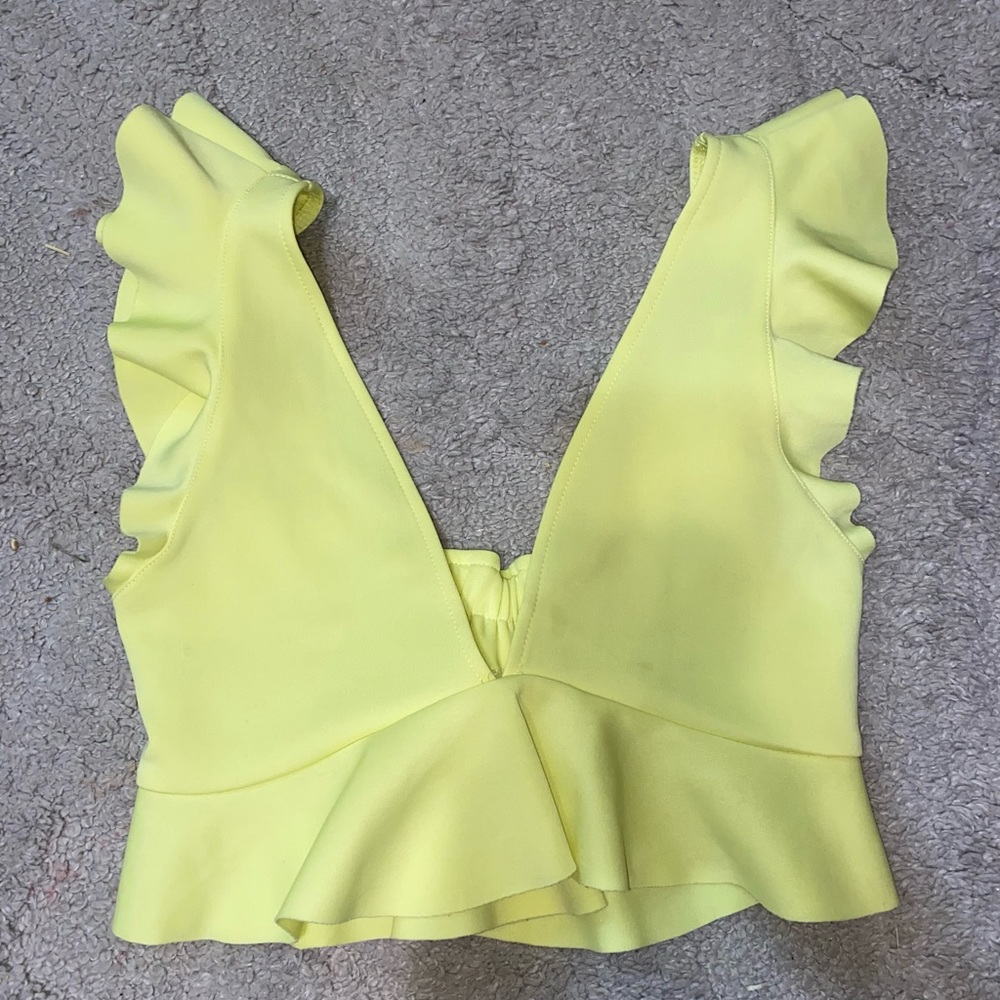 Yellow crop top ruffle puffy sleeves tank top